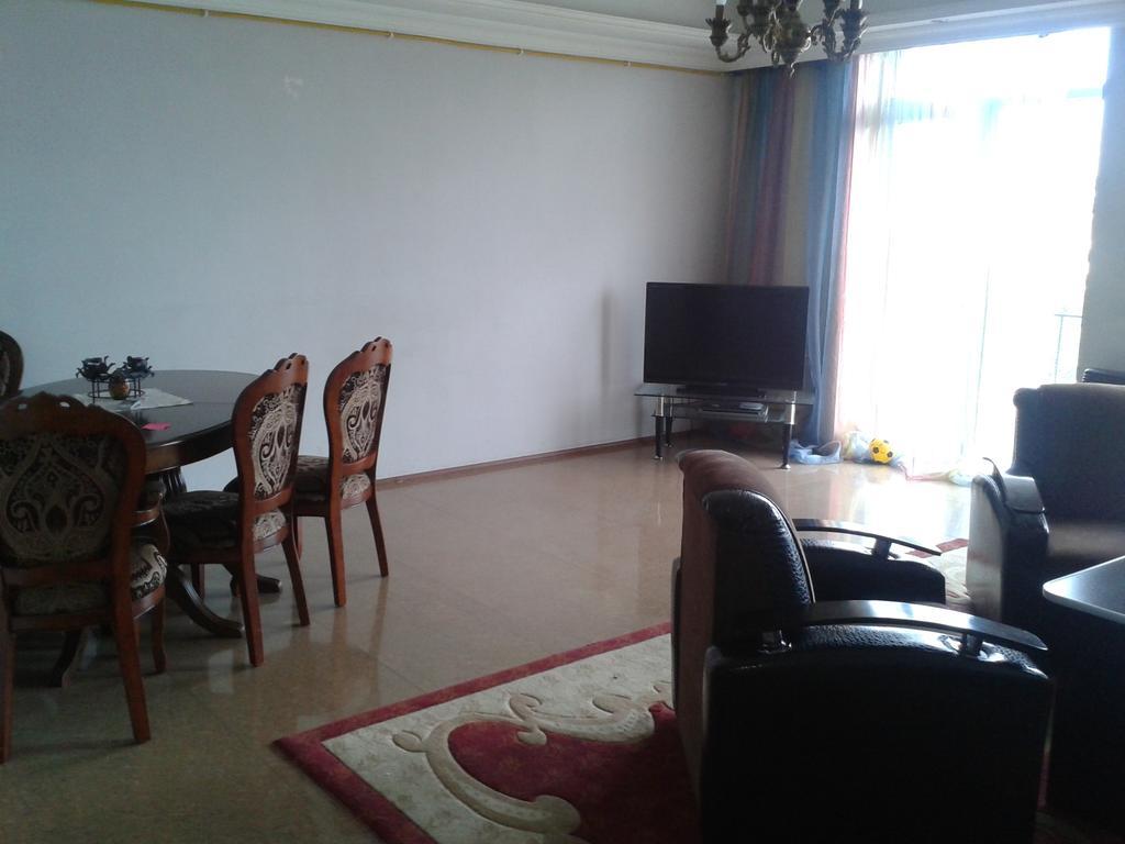 Apartment Chavchavadze 21 Batumi Bilik gambar